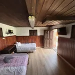 Escondite En Peon Villaviciosa (Asturias)